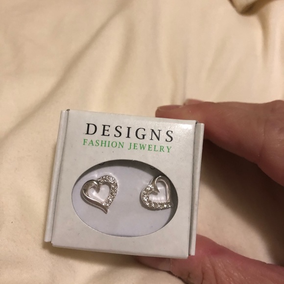 Earrings - Picture 3 of 3